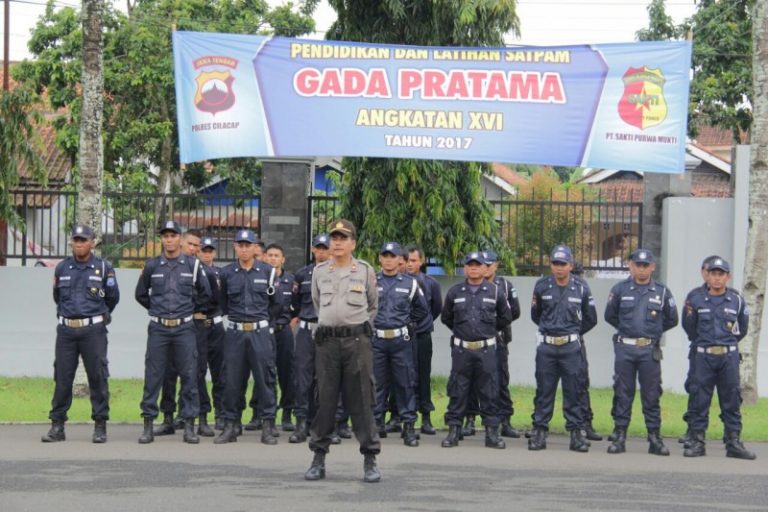 Polres Brebes Gelar Pendidikan Dan Pelatihan Satuan Pengamanan (Satpam ...